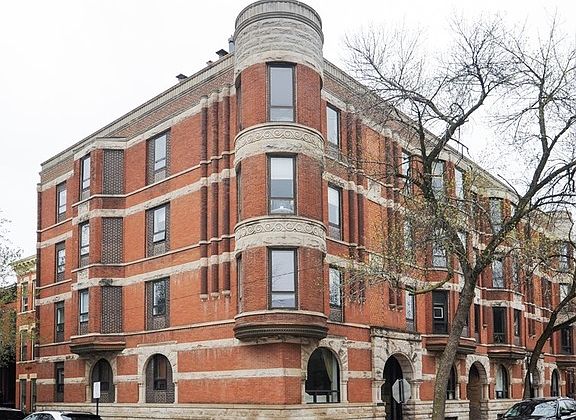 2nd image of 601 W Belden Ave APT 3B