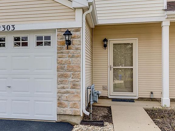 2nd image of 2303 Flagstone Ln