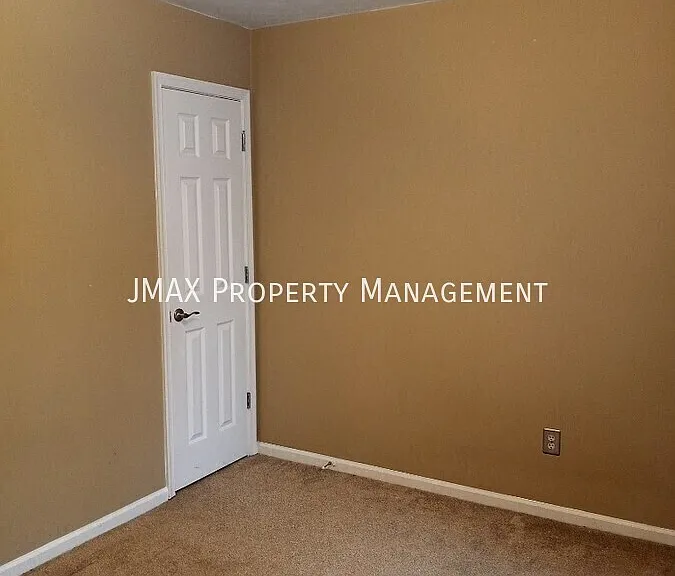 2679 Beverly Blvd SW — Photo 15