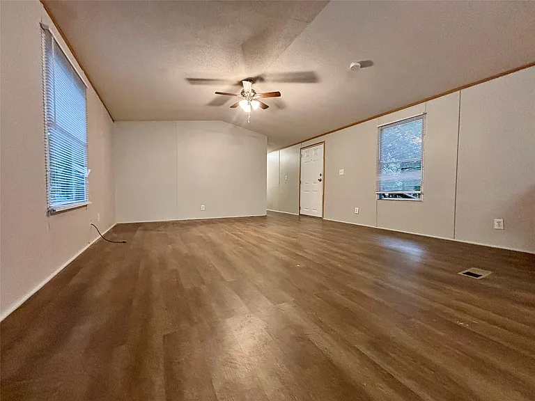 13295 Pecan Tree Dr — Photo 5