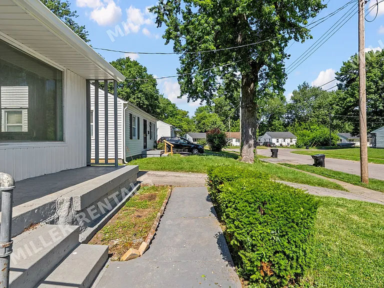 3606 Hudson Ave — Photo 24