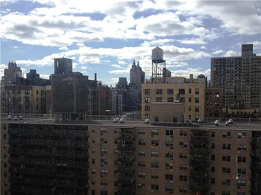 Rented by Time Equities Brokerage | media 16