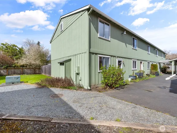 10324 15th Avenue Ct E, Tacoma, WA 98445