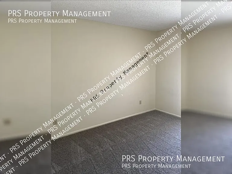 10610 S 48th St #2036 — Photo 8