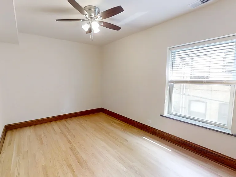 4903 N Whipple St — Photo 8
