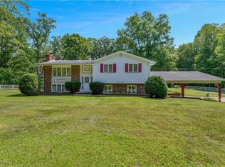 2196 Phalanx Mills Herner Rd, Southington, OH 44470