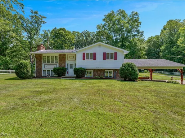 2196 Phalanx Mills Herner Rd, Southington, OH 44470