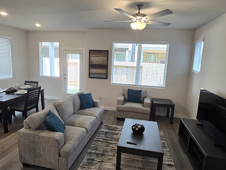 1520 Red Acer Dr — Photo 1