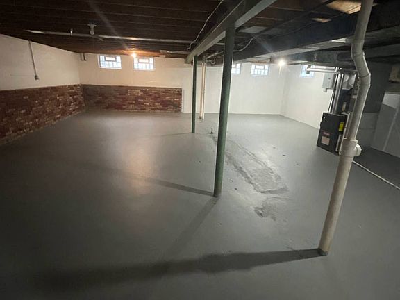 4th image of 10619 Landseer Dr