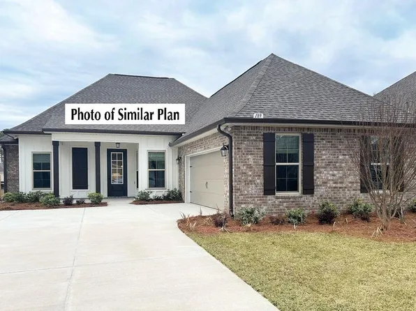 275 E Tweet St, Freeport, FL 32439