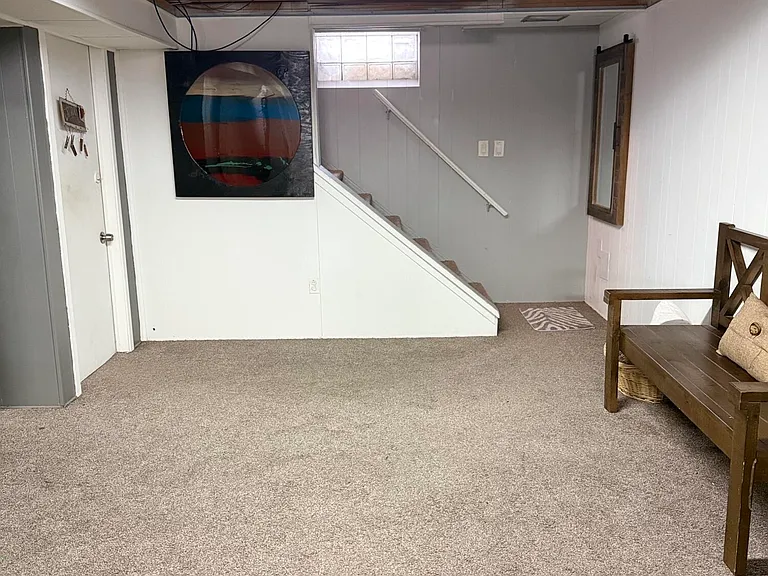 1630 Weymouth St — Photo 16