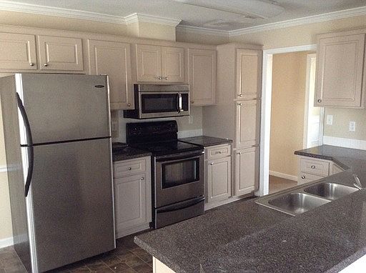 4th image of 1876 Beaver Creek Ln