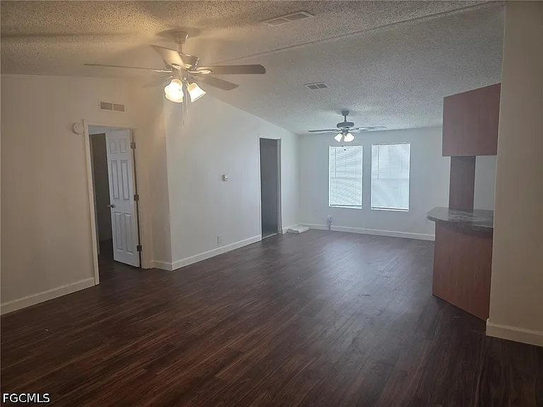 425 Tanner Rd — Photo 4
