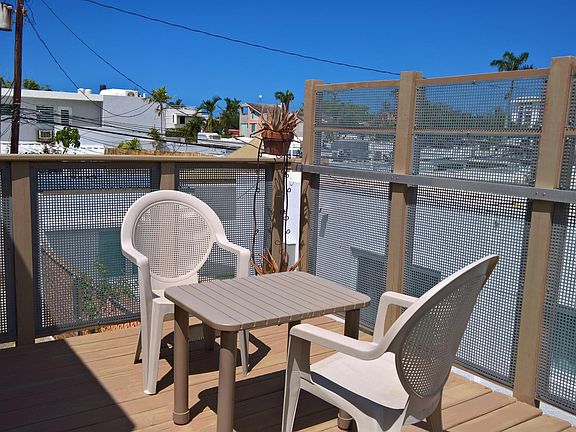 Breezy Deck, open view on 3 sides