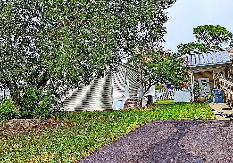 2nd image of 87 N Greenway Dr