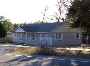 1306 Derbyshire Rd, Daytona Beach, FL 32117