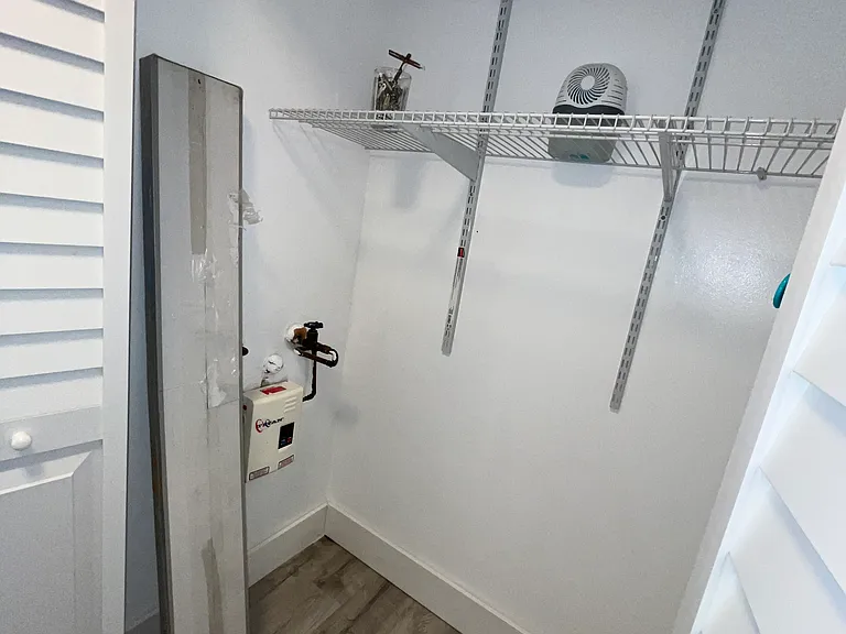 326 Wilson St #105 — Photo 20