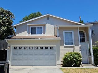 11560 Honeyglen Rd, Pacoima, CA 91331