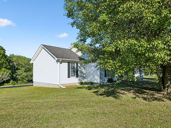3rd image of 406 Alydar Dr