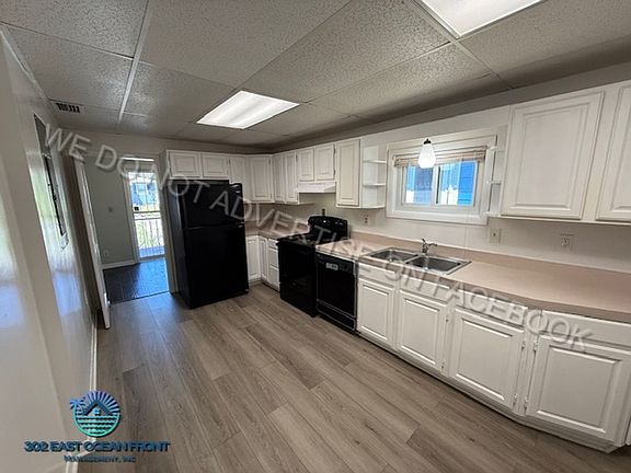 5th image of 3362 Sylvia St