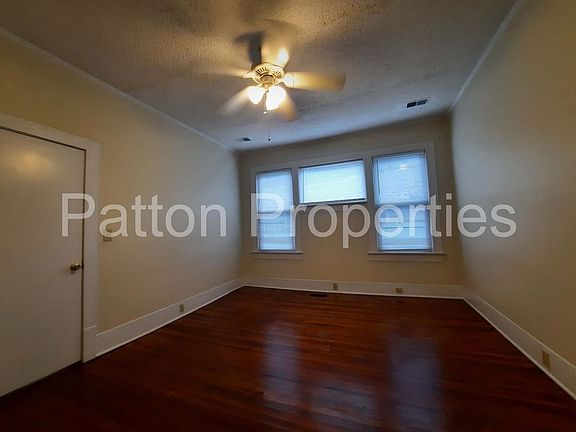 5th image of 2323 Blossom St APT A