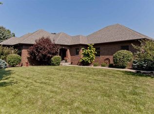 4382 Woodbine Cir SW, Iowa City, IA 52240