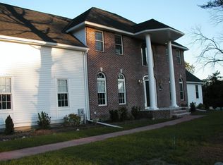 12 Stagecoach Ln, Lynnfield, MA 01940