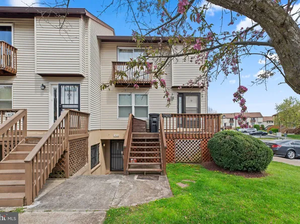 11406 Laurelwalk Dr #B-111, Laurel, MD 20708