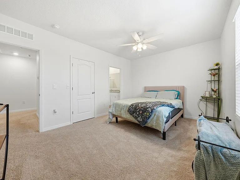 986 Lido Dr — Photo 5