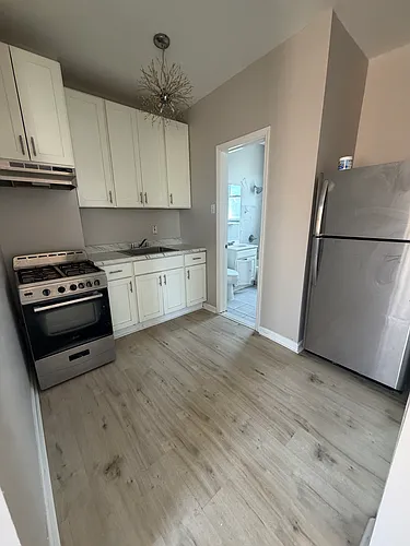 241 Duncan Ave Photo 1