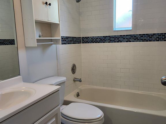 5th image of 154 N Pearl St #4
