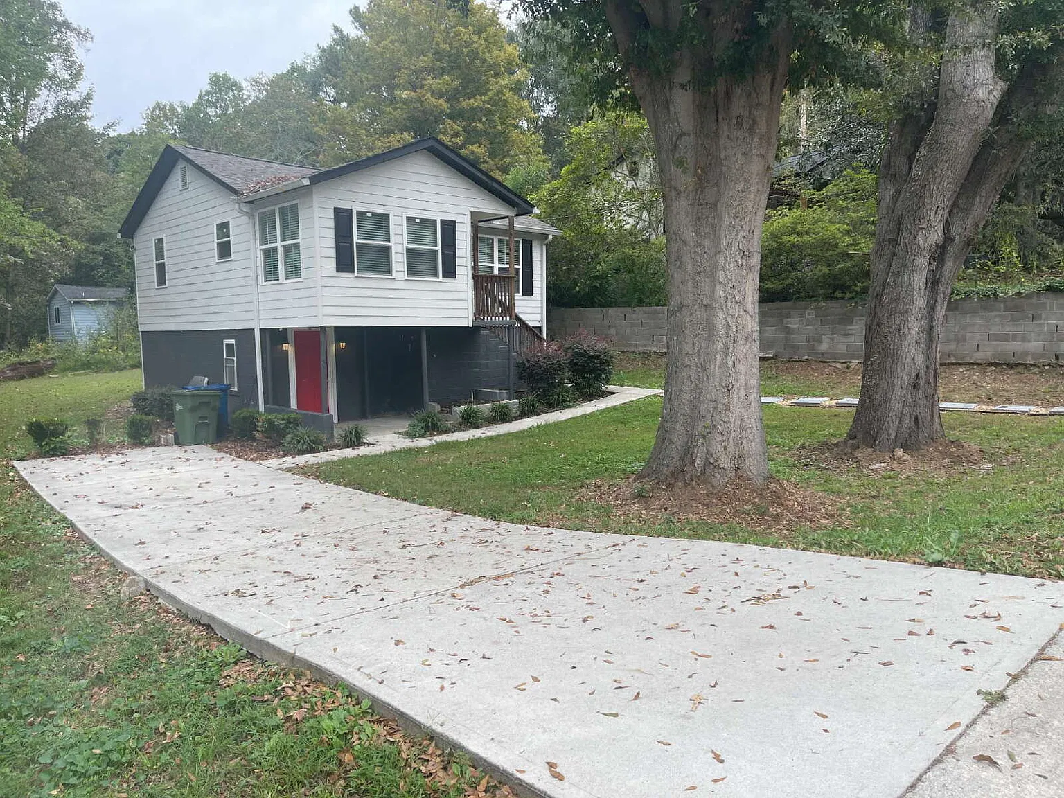3 bed, 2.0 bath, $1,950 — Photo 3