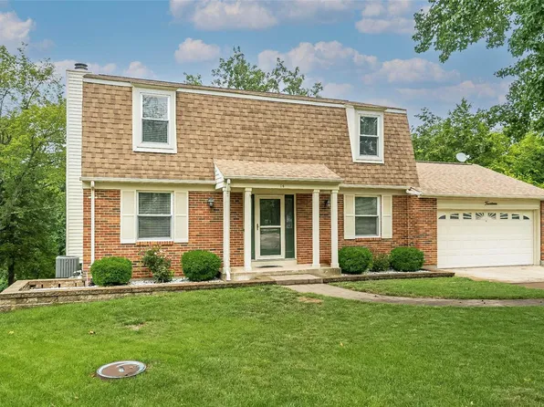 14 Hazel Trail Ct, Fenton, MO 63026