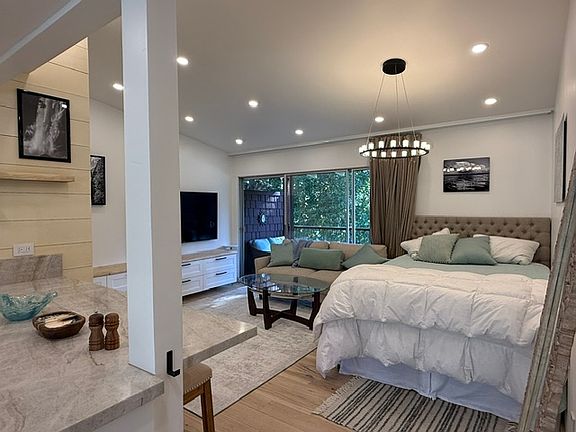 5th image of 7610 N Lake Blvd #33