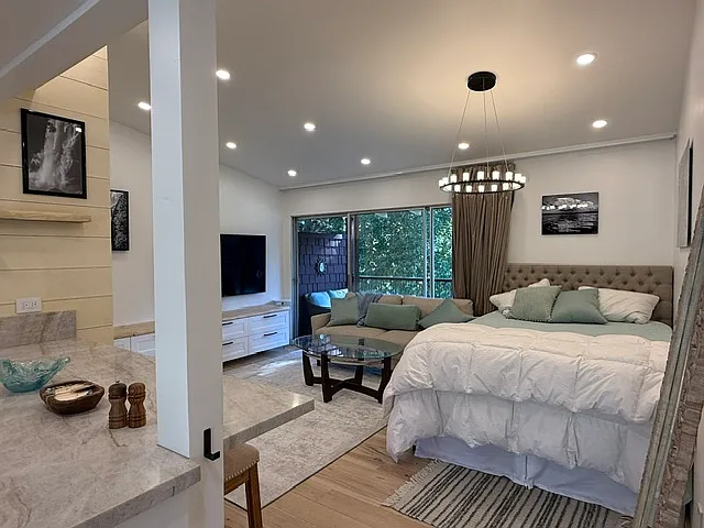 7610 N Lake Blvd #33 — Photo 5