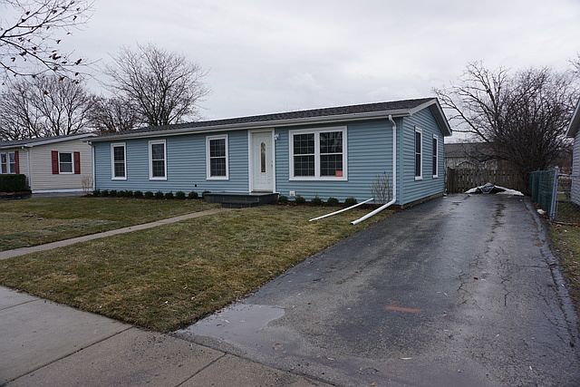 1st image of 3849 Devonshire Ln