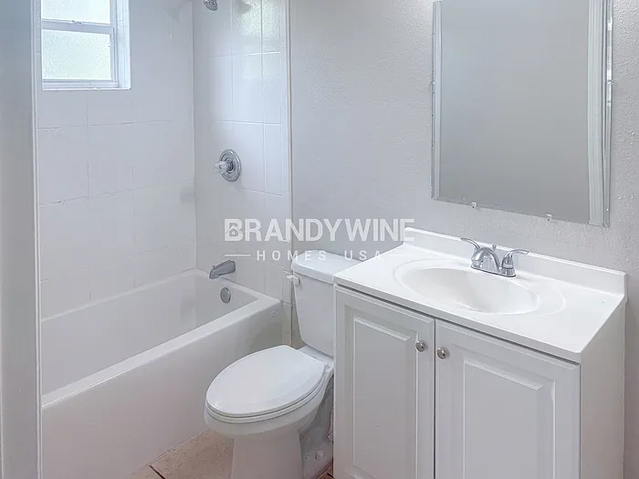 803 E Baker St — Photo 18