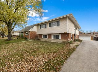 16913 Sunset Ridge Dr, Franklin Park, IL 60478