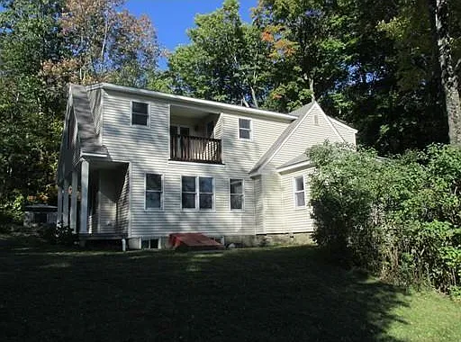 3 bed, 2250 sqft, $3,400 — Photo 4