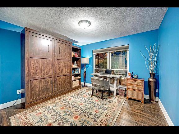 4th image of 701 Worthshire St #701