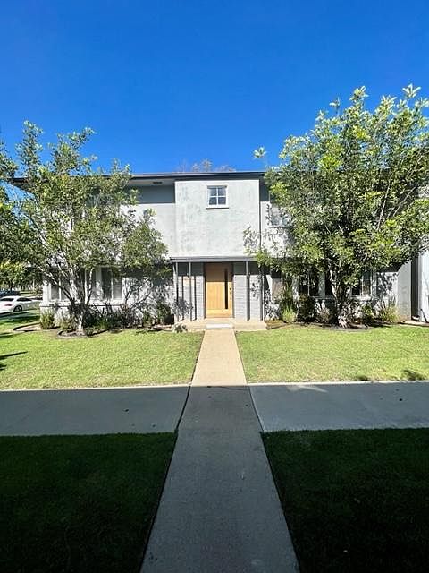 1st image of 1090 E San Antonio Dr APT A