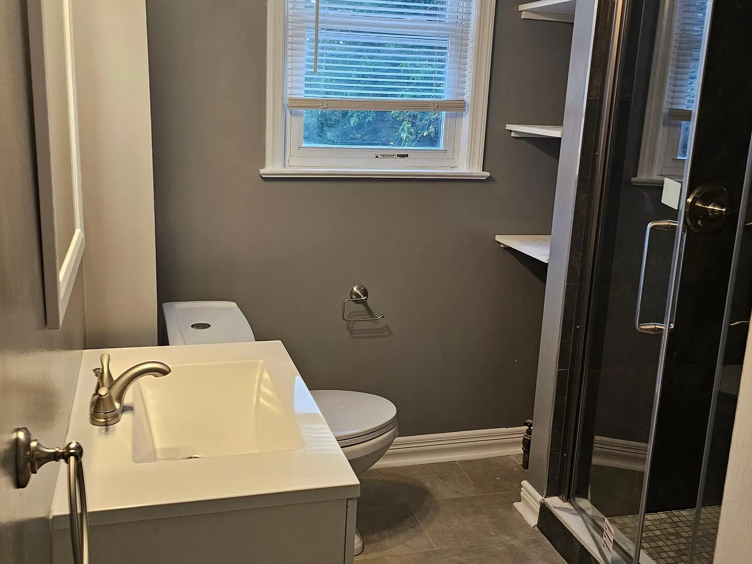 3 bed, 1.5 bath, 1500 sqft, $2,900 — Photo 4