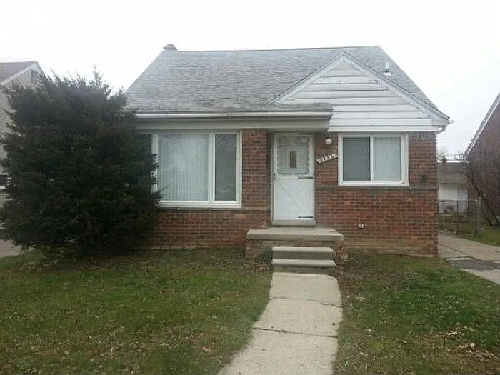 9736 Fenton photo 1