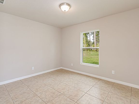 3rd image of 218 Parker Dr