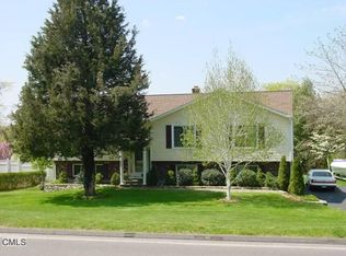 238 Sentinel Hill Rd, Derby, CT 06418