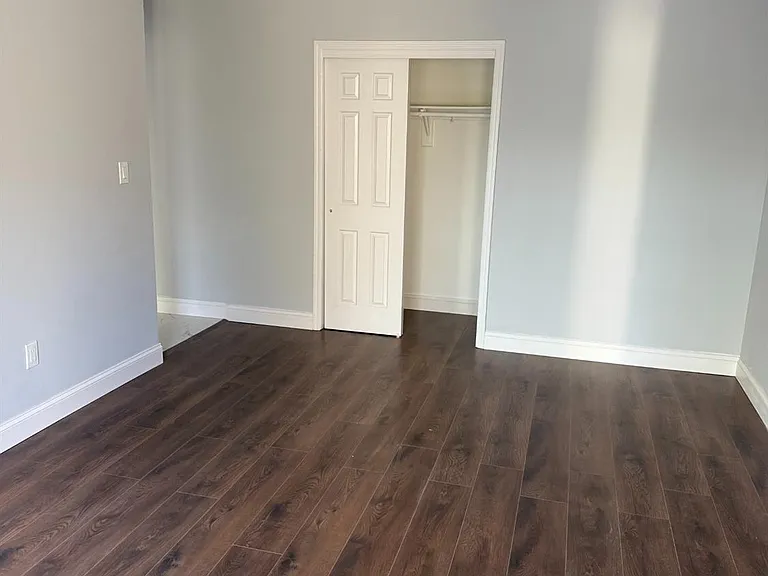 1008 Hidden Village Dr — Photo 6