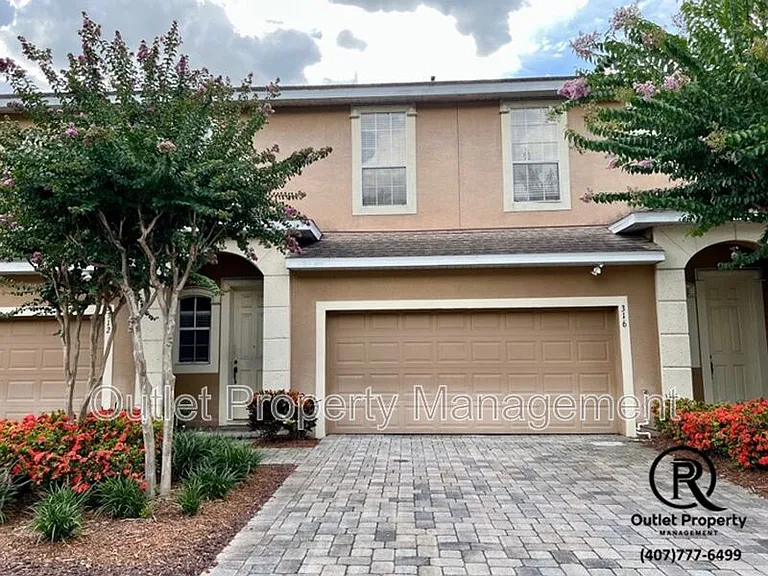 316 Coral Beach Cir — Photo 1