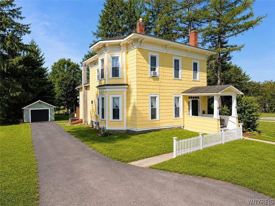 1st image of 9 Maple Ave