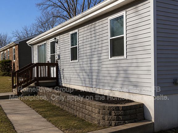 5th image of 8030 NE 50th St