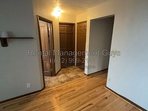 2nd image of 1938 Roblyn Ave APT 2